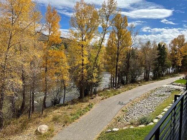 930 Blue River Pky, Unit 721 in Silverthorne, CO - Building Photo - Building Photo