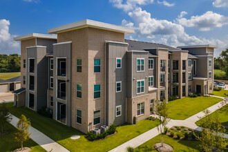 Territory at Greenhouse in Houston, TX - Building Photo - Building Photo