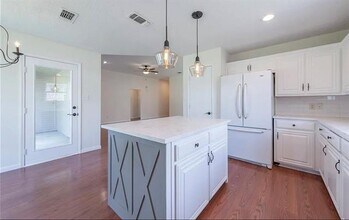 352 Howard Way Dr in Aledo, TX - Building Photo - Building Photo
