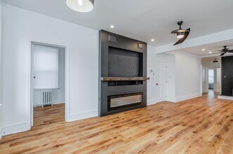324 Stegman Pkwy in Jersey City, NJ - Building Photo - Building Photo