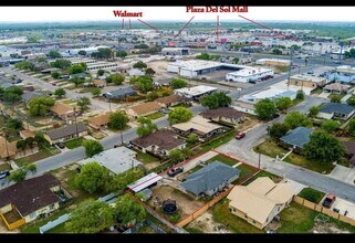 117 Mercedez Dr in Del Rio, TX - Building Photo - Building Photo