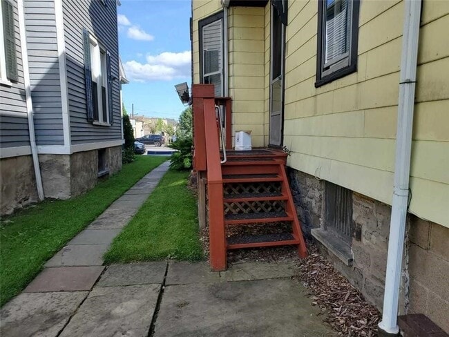 property at 389 Meigs St