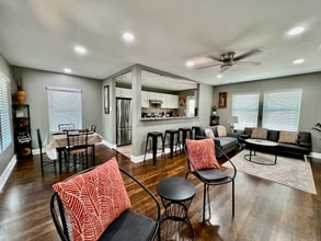 2531 W Mulberry Ave in San Antonio, TX - Building Photo - Building Photo