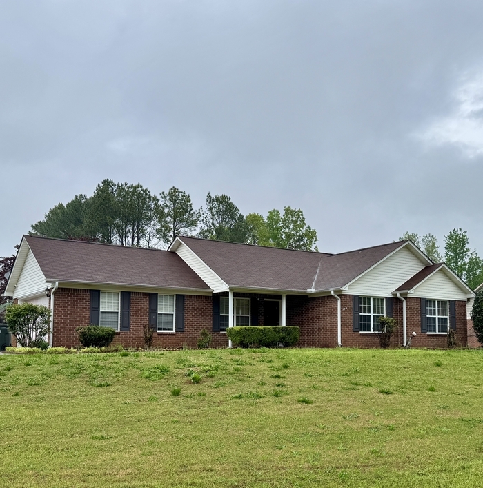 103 Balsam Poplar Way in Harvest, AL - Building Photo