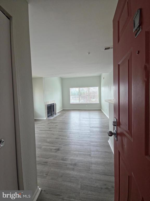 18533 Boysenberry Dr in Montgomery Village, MD - Building Photo - Building Photo