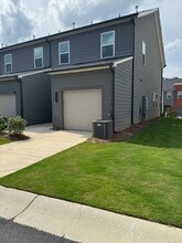 1496 Pinedale Crst NW in Atlanta, GA - Building Photo - Building Photo