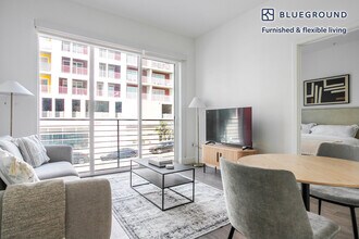760 Serrano Ave in Los Angeles, CA - Building Photo - Building Photo