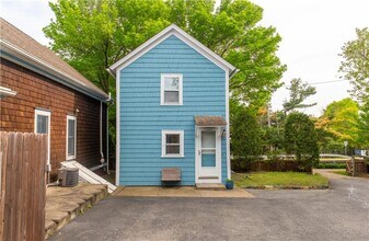 85 Water St in East Greenwich, RI - Building Photo - Building Photo