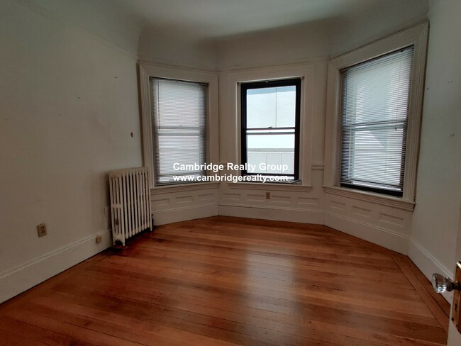 1033 Massachusetts Ave, Unit 504A
