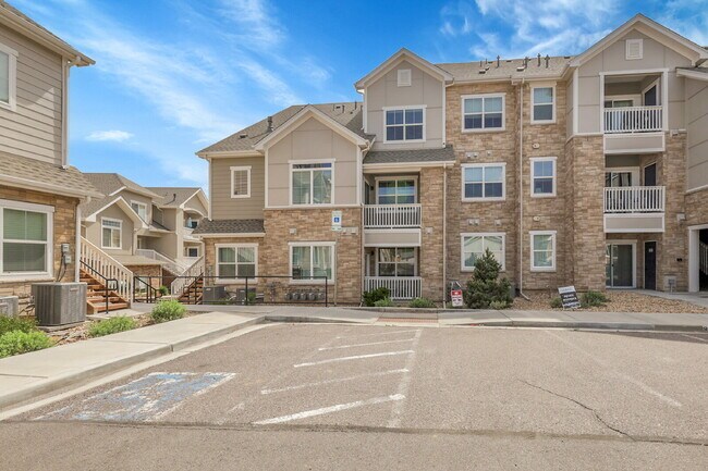 1841 S Dunkirk St in Aurora, CO - Building Photo - Building Photo