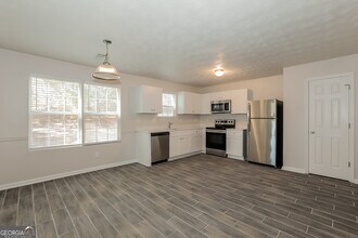 250 Bramble Bush Trail in Covington, GA - Foto de edificio - Building Photo
