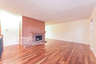 2528 E Geddes Pl in Centennial, CO - Building Photo - Building Photo