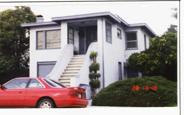 3121 Nevin Ave in Richmond, CA - Foto de edificio - Building Photo