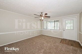 4077 Huntington Forest Blvd in Jacksonville, FL - Building Photo - Building Photo