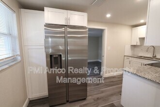 2706 E 99th Ave in Tampa, FL - Building Photo - Building Photo