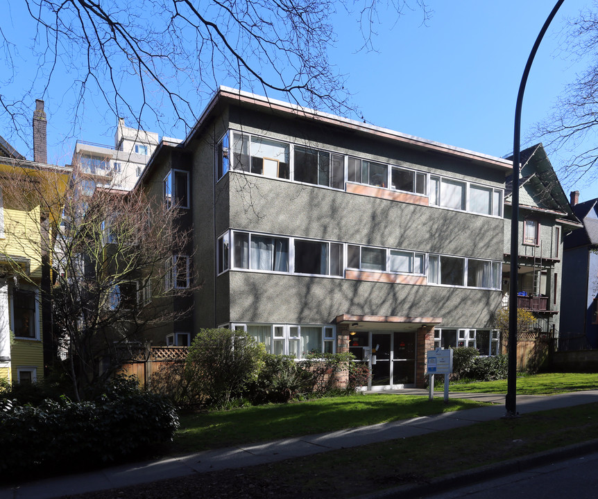 1339 Barclay St in Vancouver, BC - Building Photo