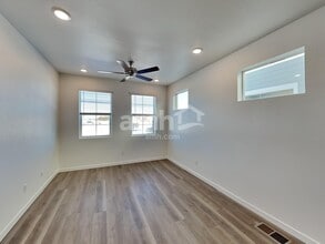 23542 E 3rd Pl in Aurora, CO - Foto de edificio - Building Photo