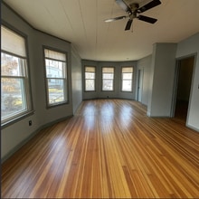 89 S Cherry St in Poughkeepsie, NY - Foto de edificio - Building Photo