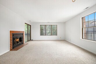 50 Rittenhouse Ct, Unit Rittenhouse in Chesterbrook, PA - Building Photo - Building Photo