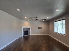 5951 W Riva Capri St in Meridian, ID - Building Photo - Building Photo