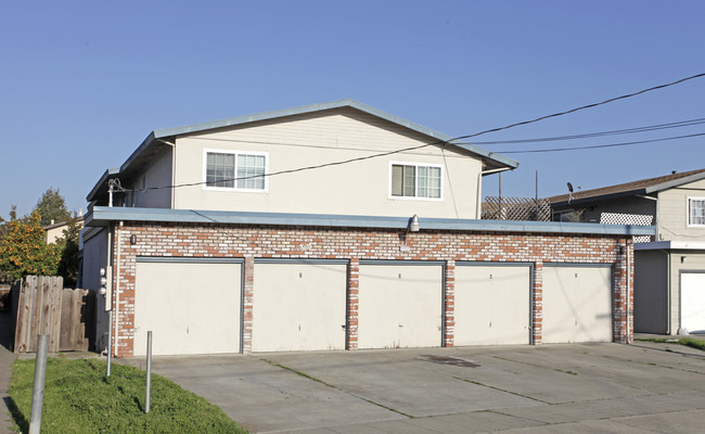 27132 Belvedere Ct in Hayward, CA - Building Photo - Building Photo