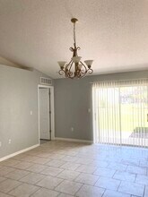 5 Potters Ln in Palm Coast, FL - Building Photo - Building Photo