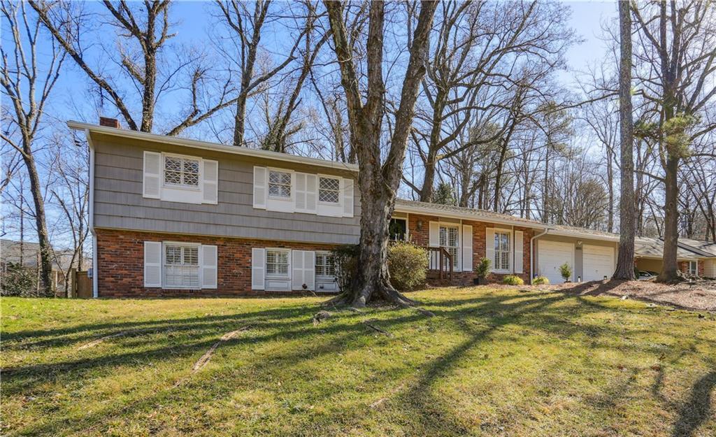 6555 Williamson Dr NE in Atlanta, GA - Building Photo