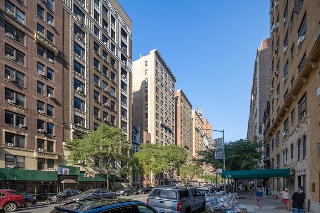 130 W 86th St in New York, NY - Building Photo - Building Photo