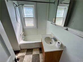 106 Bishop St in Watertown, NY - Building Photo - Building Photo