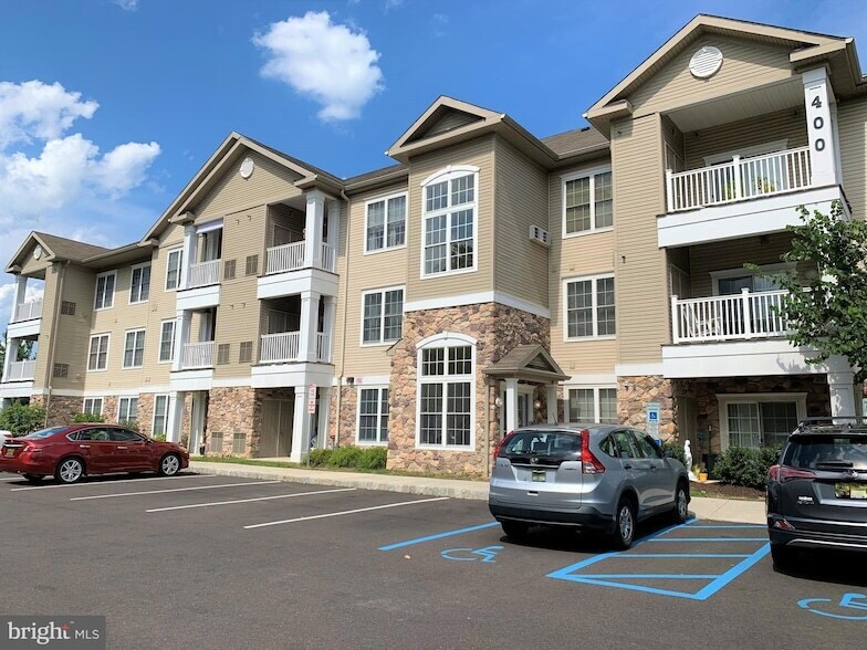 417 Highland Ests in Clementon, NJ - Building Photo