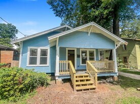1422 N Martin Luther King Jr Blvd. in Tallahassee, FL - Building Photo