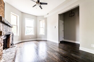 1435 N Washtenaw Ave, Unit 1 in Chicago, IL - Building Photo - Building Photo