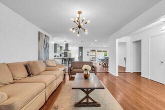 5604 Flack St, Unit SI ID1514795P in Houston, TX - Foto de edificio - Building Photo