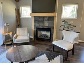 4803 Falcon Dr in Klamath Falls, OR - Building Photo - Building Photo