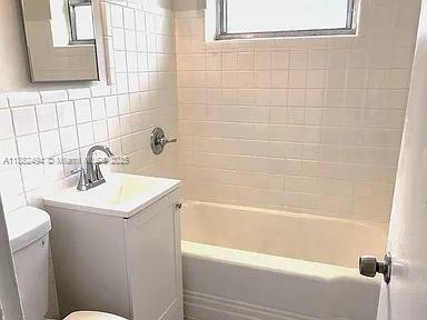 345 NE 80th Terrace in Miami, FL - Building Photo - Building Photo