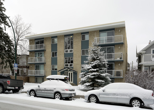 525 22nd Ave SW in Calgary, AB - Building Photo - Primary Photo