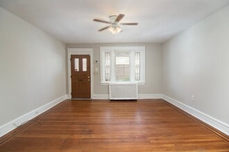 2828 Bridge St in Philadelphia, PA - Building Photo - Building Photo
