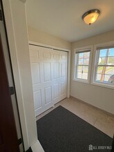 33 Hermann St in Carteret, NJ - Building Photo - Building Photo