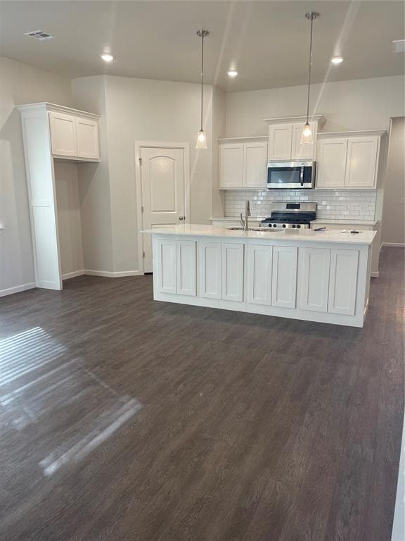 property at 4526 Enclave Dr
