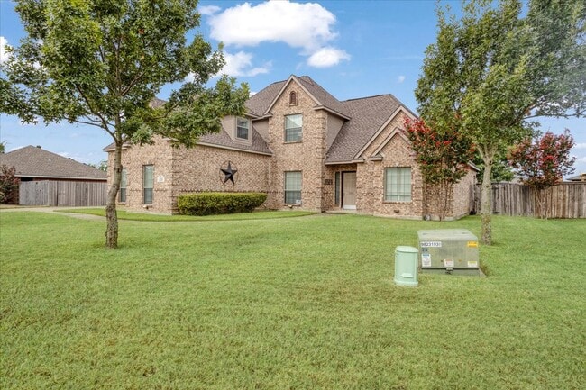 1258 Greywood Dr in Van Alstyne, TX - Building Photo - Building Photo
