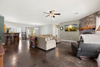 421 Sweetbough St in Jones, OK - Building Photo - Building Photo
