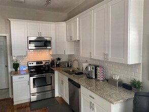 700 10th St N in St. Petersburg, FL - Building Photo - Building Photo