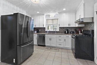 181 Green St in Melrose, MA - Building Photo - Building Photo