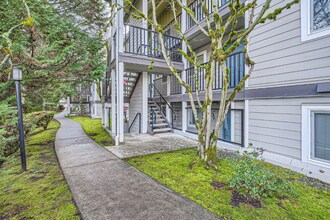 Martine Apartments in Bellevue, WA - Building Photo - Interior Photo