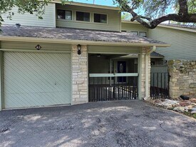 4404 Travis Country Cir in Austin, TX - Building Photo