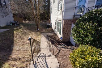 16326 Taconic Cir in Montclair, VA - Building Photo - Building Photo