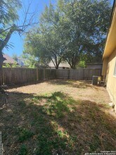 11358 Olney Springs Dr in San Antonio, TX - Building Photo - Building Photo