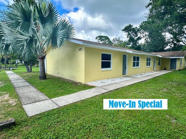 property at 625 4th Ave N