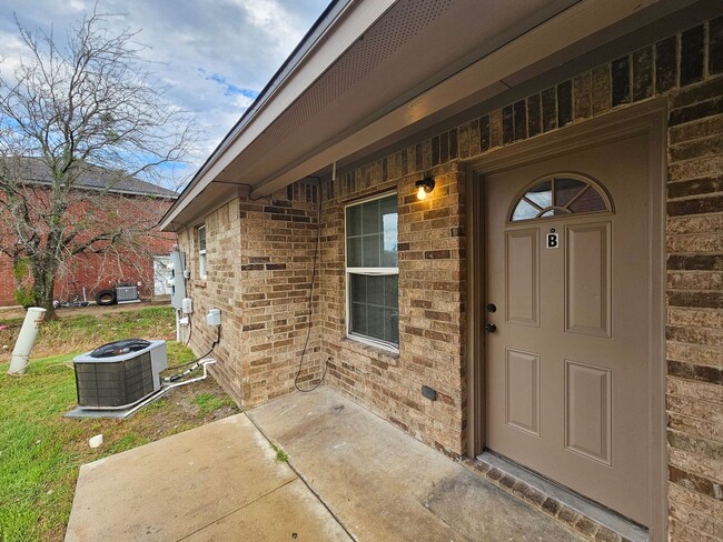 803 Leifester Cir in Killeen, TX - Building Photo - Building Photo