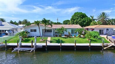 2910 NE 19th St in Pompano Beach, FL - Foto de edificio - Building Photo